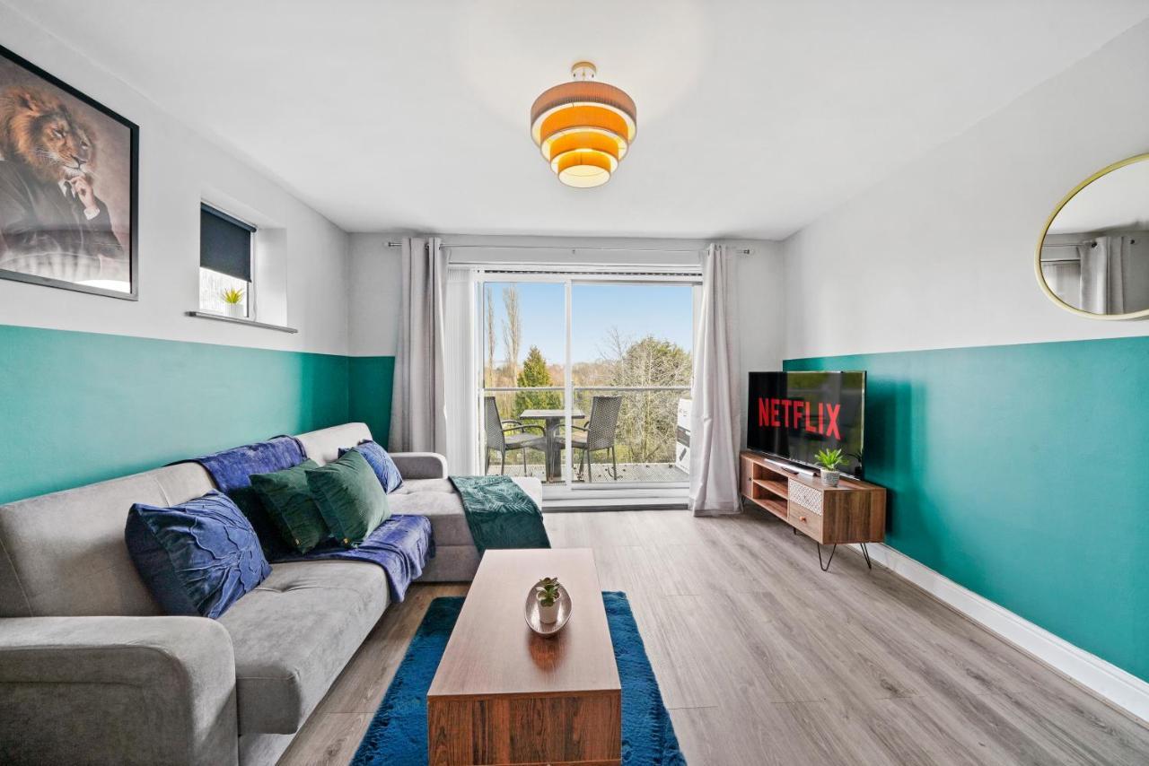 فيلا Leek Woottonفي The Stylish Warwick Abode - Balcony - Garden المظهر الخارجي الصورة